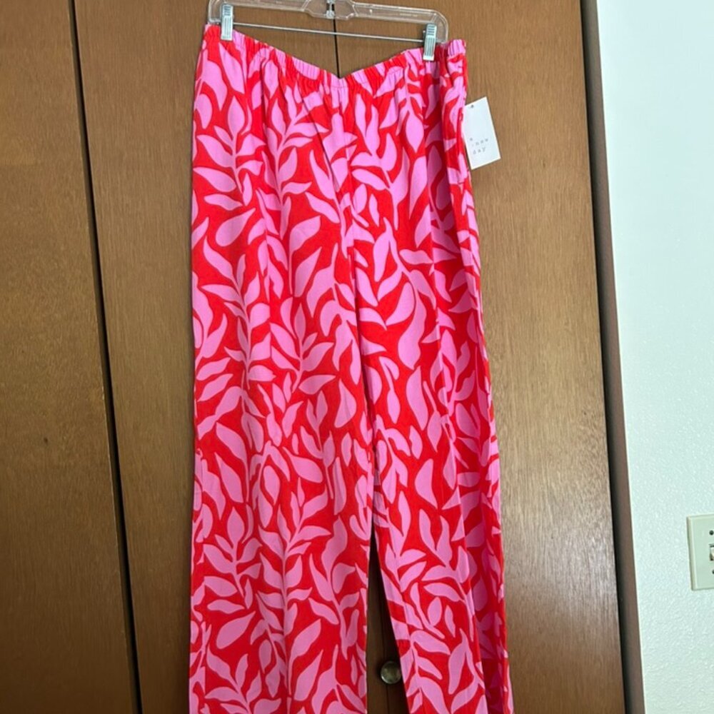 NWT New Day beach pants -- Pink - XL